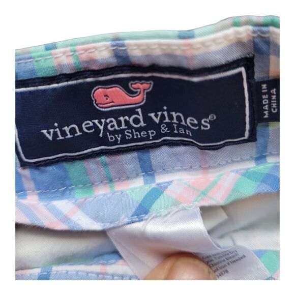 vineyard vines breaker short - Picture 3 of 10